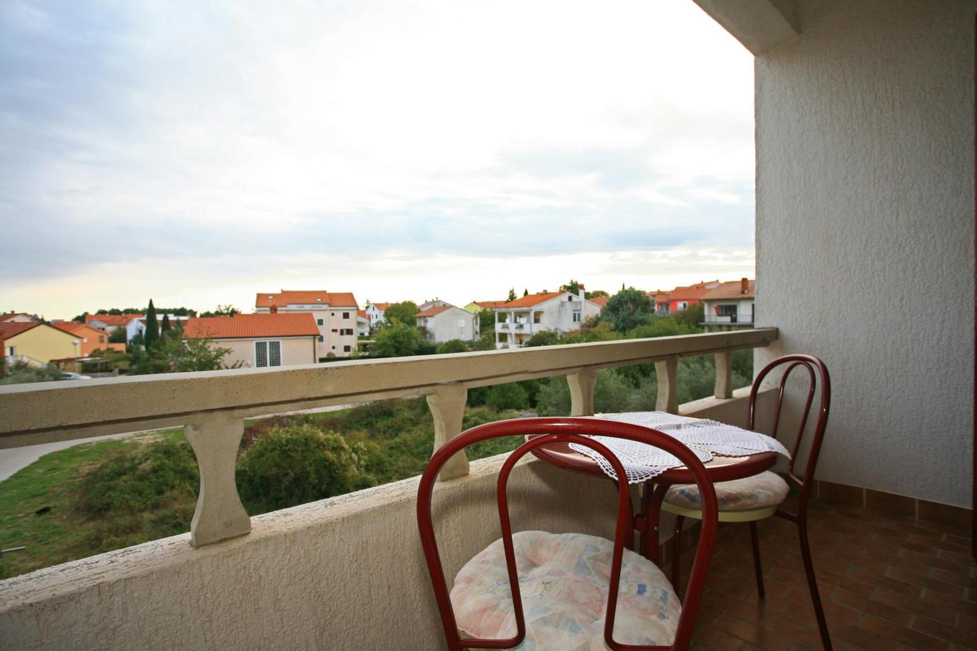 Apartment & Room Dinka, Krk 克尔克 外观 照片