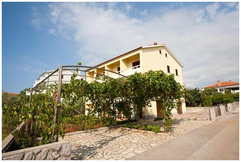 Apartment & Room Dinka, Krk 克尔克 外观 照片