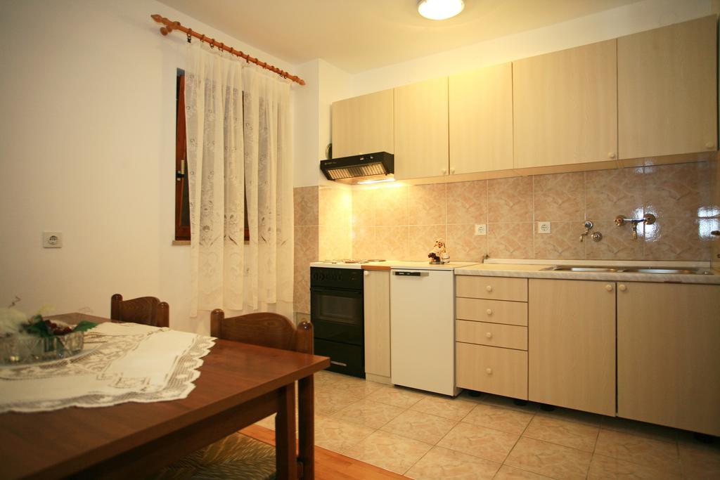 Apartment & Room Dinka, Krk 克尔克 外观 照片